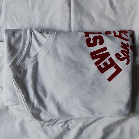 Levi - Picture 4 of 4